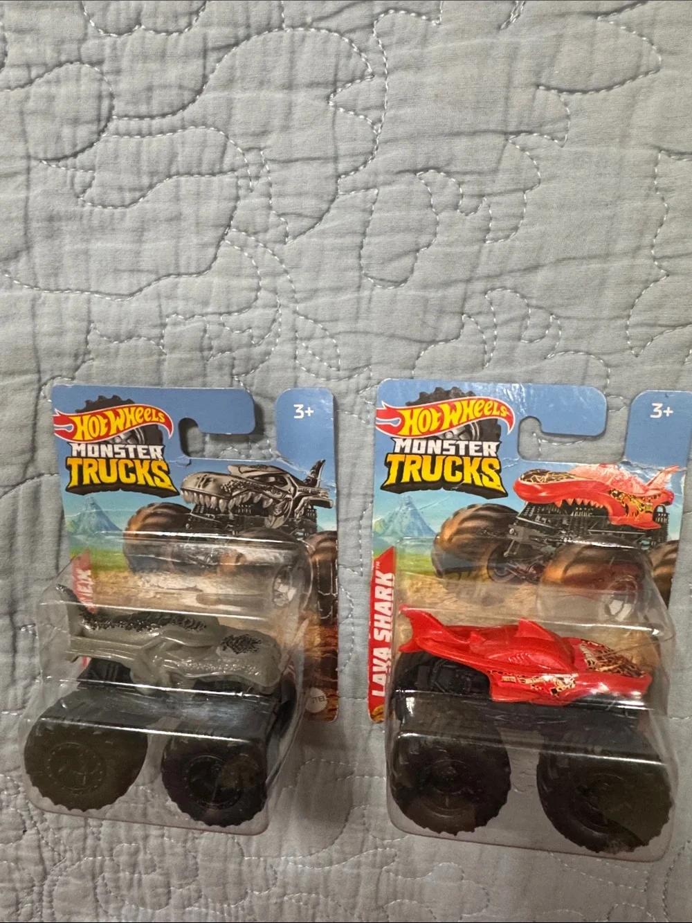 Hot Wheels Monster Trucks 2-Pack – Red and Gray Twin Trucks